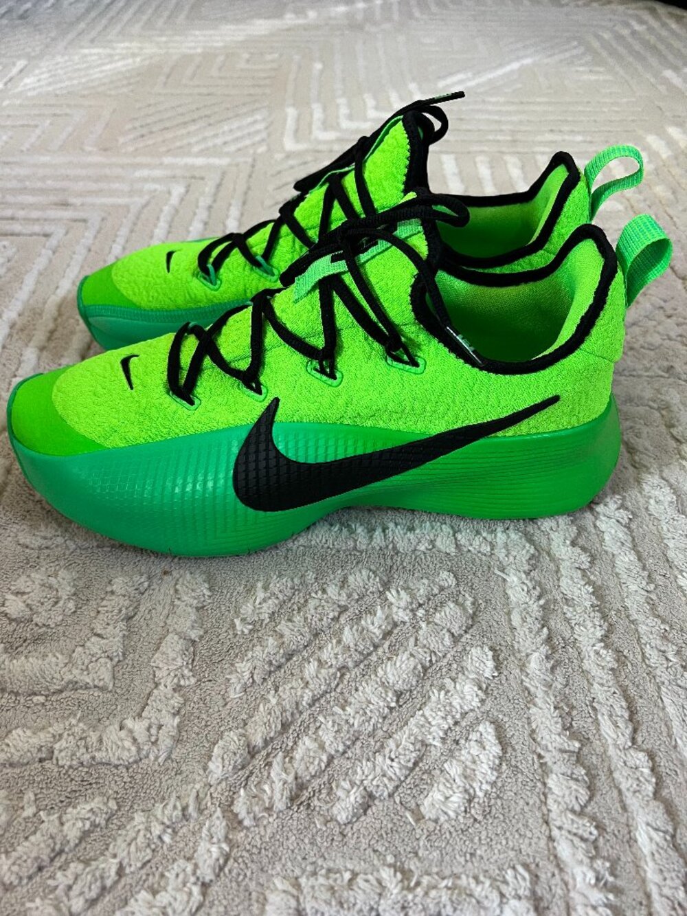 Nike LeBron TR 1 Green Strike Men’s Size 10.5 Training Shoes FJ6151-300